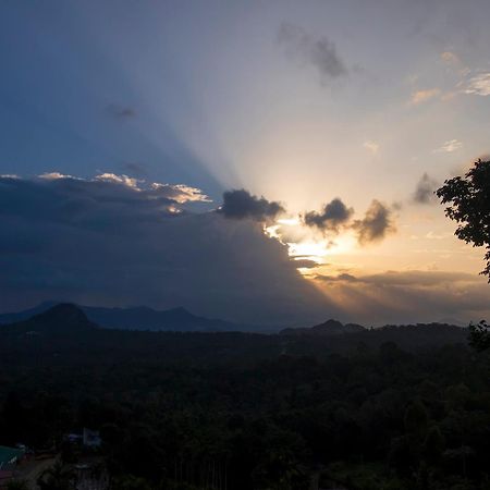 Edakkal Hermitage Resorts Ambalavayal Kültér fotó